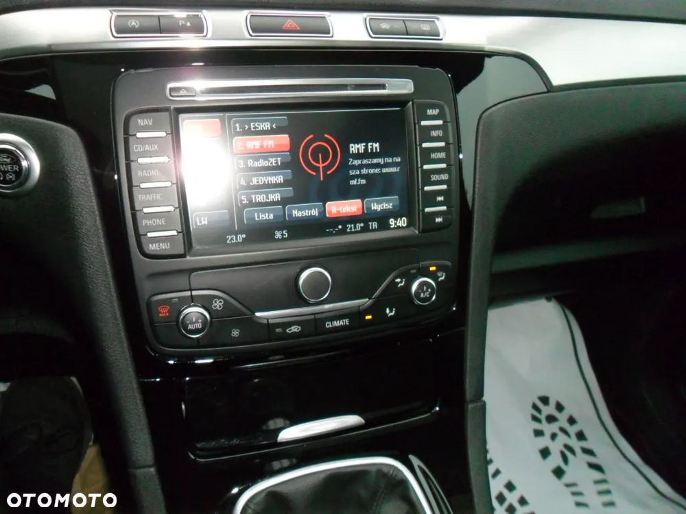 Ford Galaxy 1.6 EcoBoost Titanium - 27