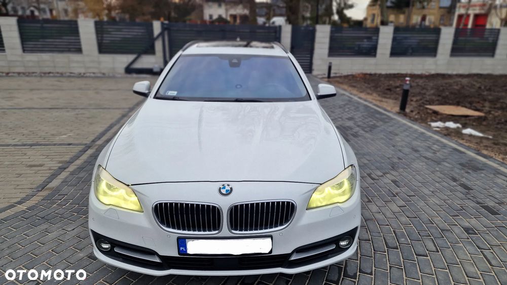 BMW Seria 5 525d xDrive Luxury Line - 9