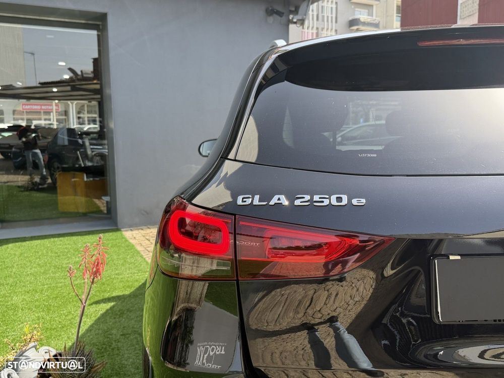 Mercedes-Benz GLA 250 e 8G-DCT Progressive - 22