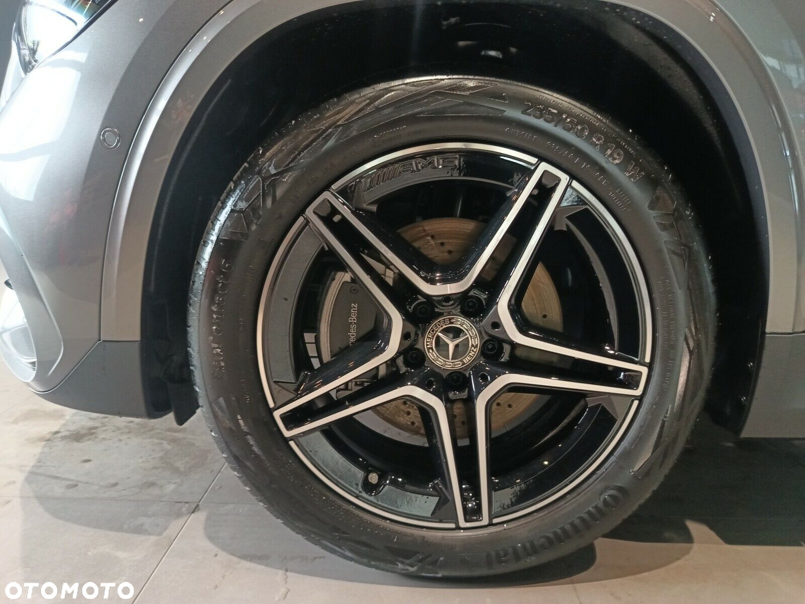 Mercedes-Benz GLA - 29