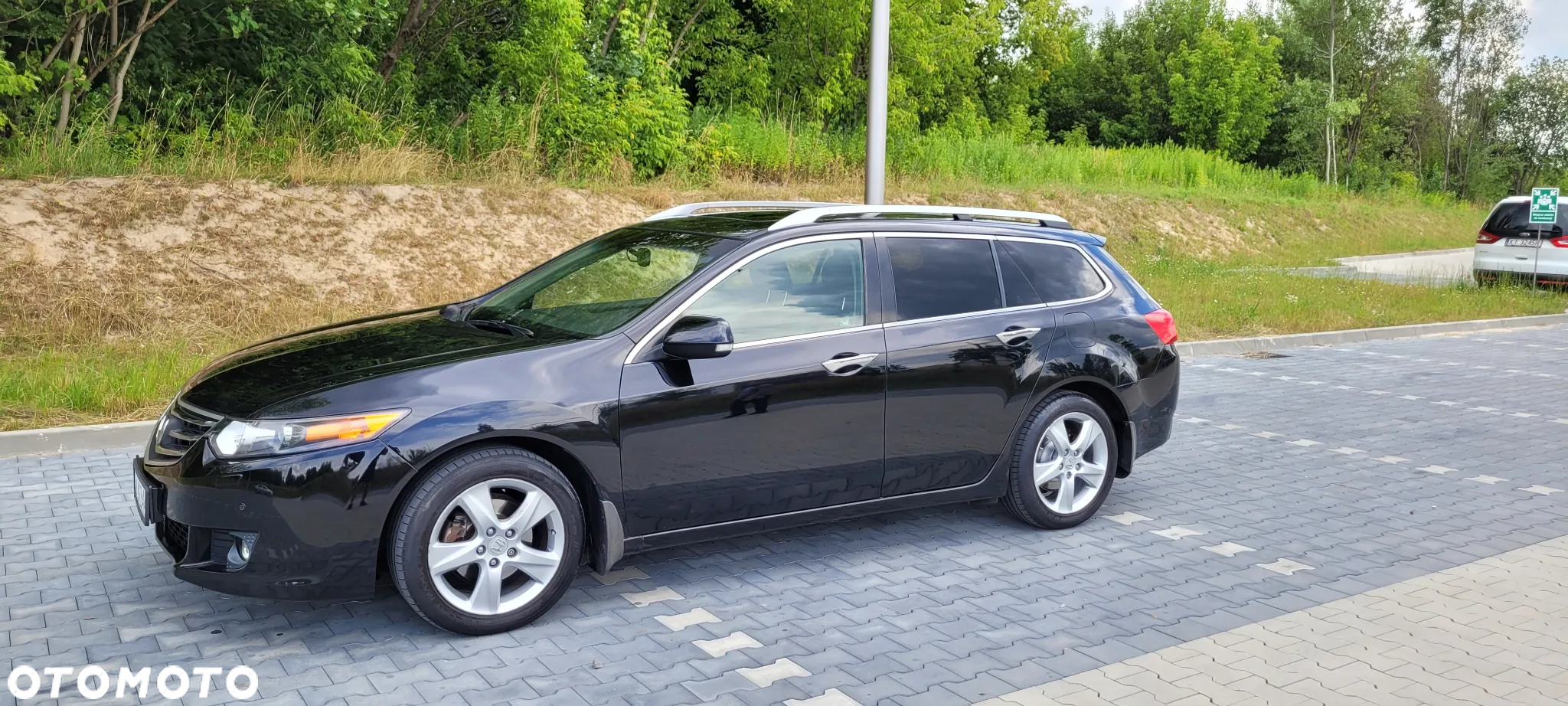 Honda Accord 2.0 Executive - 9