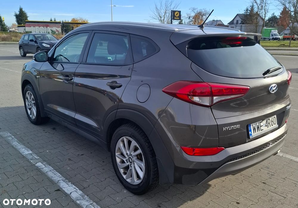 Hyundai Tucson 2.0 CRDI BlueDrive Comfort 2WD - 9