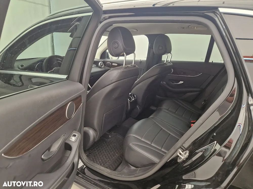 Mercedes-Benz GLC - 7