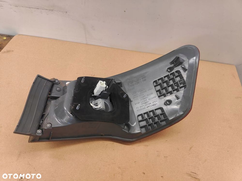 toyota avensis t27 lift 12- lampa tyŁ tylna lewa sedan - 5