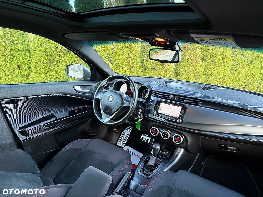 Alfa Romeo Giulietta 2015 photo 3