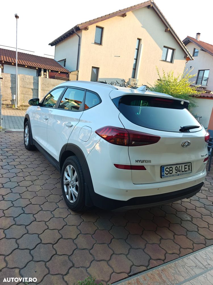Hyundai Tucson 1.6 CRDi 4WD 7DCT Style - 4