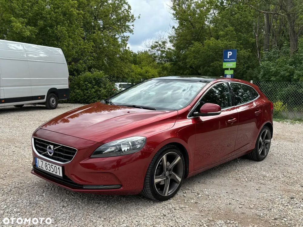 Volvo V40 D2 Momentum - 1