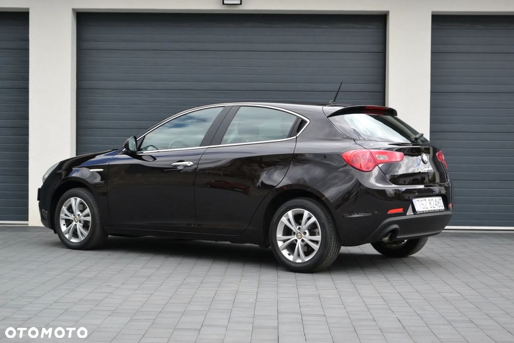 Alfa Romeo Giulietta - 5