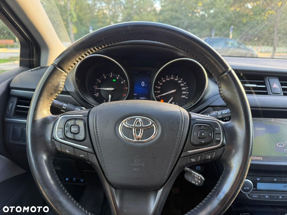 Toyota Avensis Touring Sports 1.8 Executive - 40