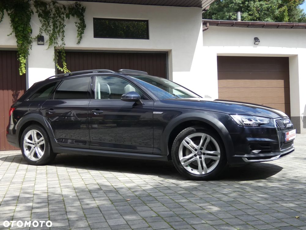 Audi A4 Allroad - 12