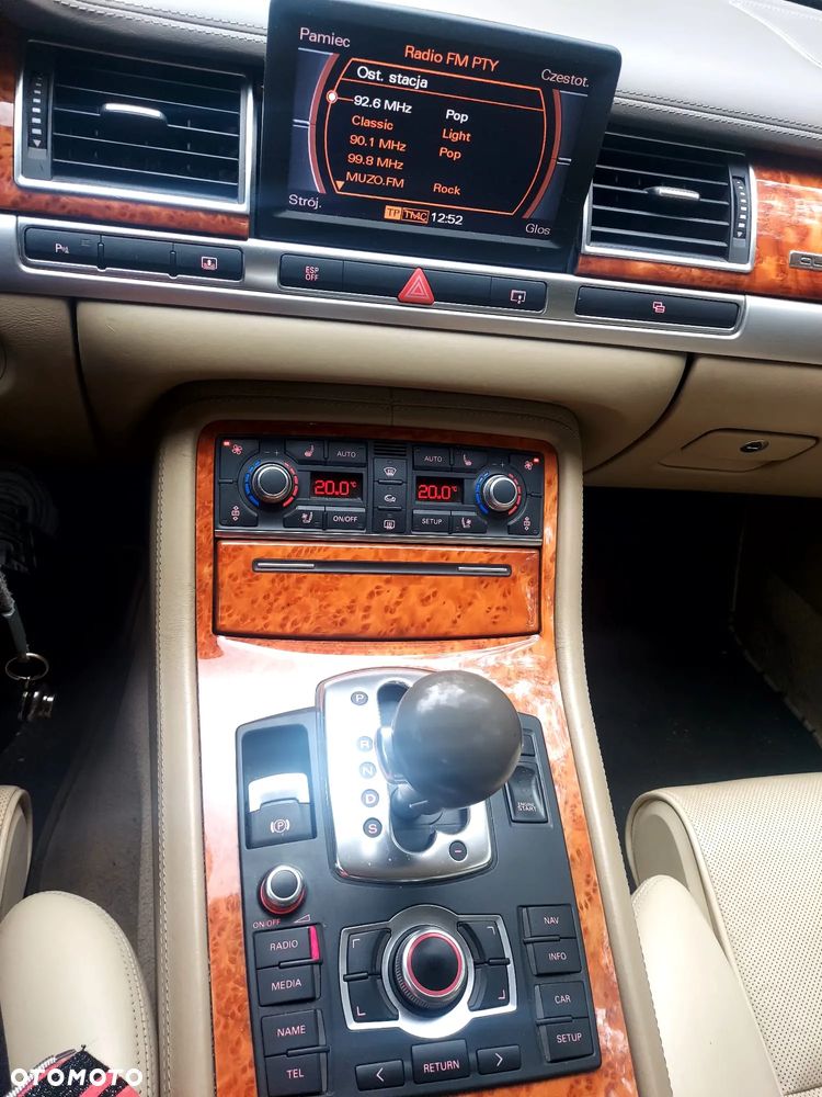 Audi A8 6.0 W12 L Quattro - 6