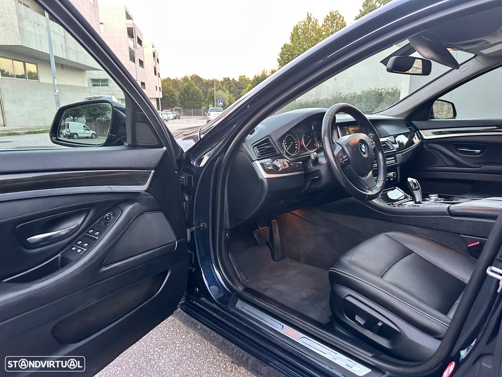 BMW 520 d Line Luxury Auto - 23