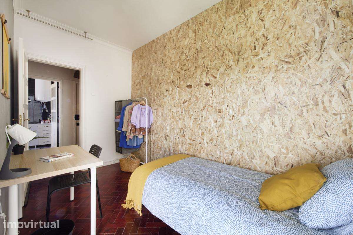 Quarto - localizado em Intendente Lisbon - Grande imagem: 2/29