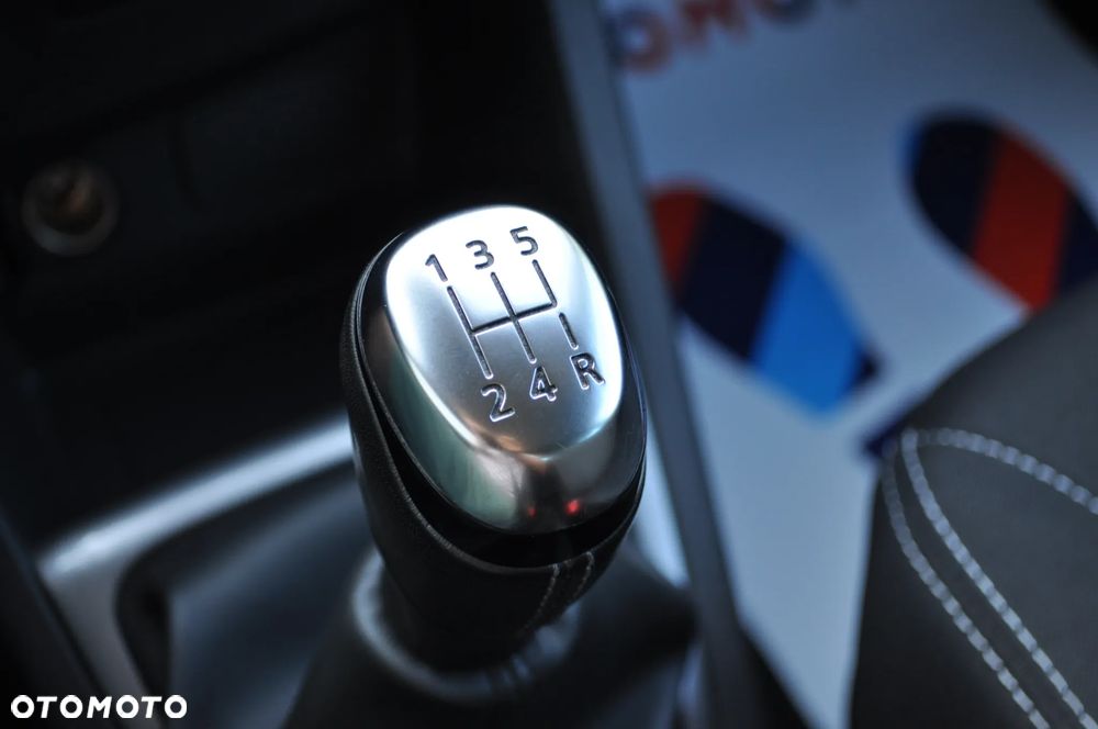 Renault Clio - 33