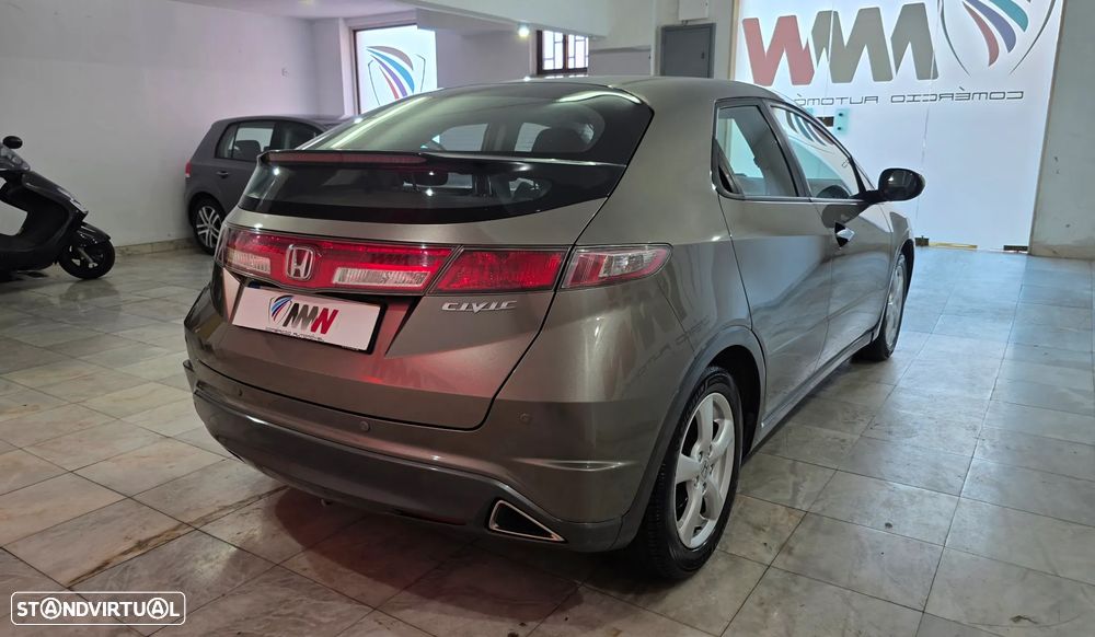 Honda Civic 1.4 i-VTEC Sport Edition - 8