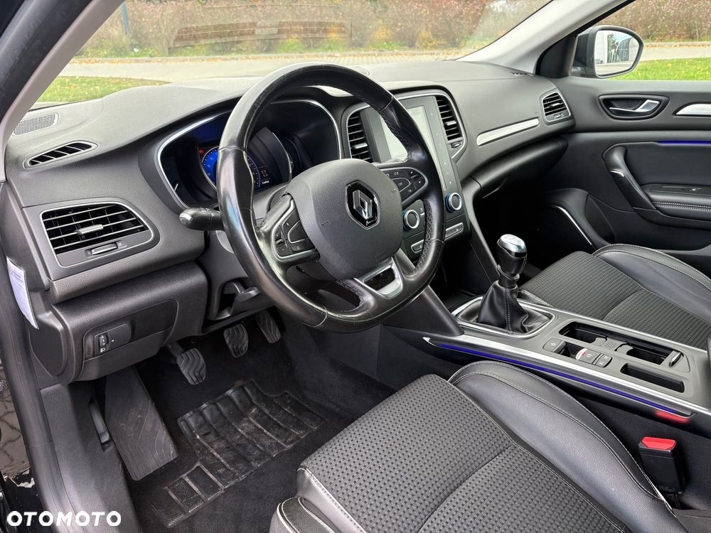 Renault Megane 1.5 dCi Bose - 13