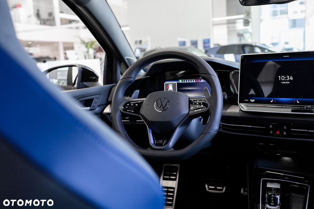 Volkswagen Golf Variant - 11