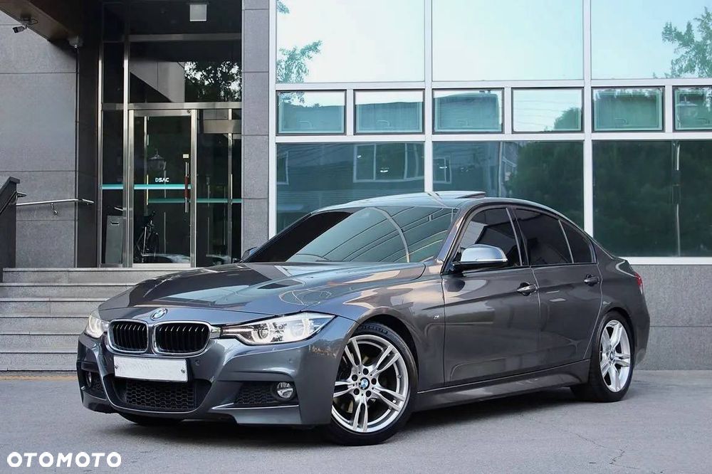 BMW Seria 3 330i M Sport - 2