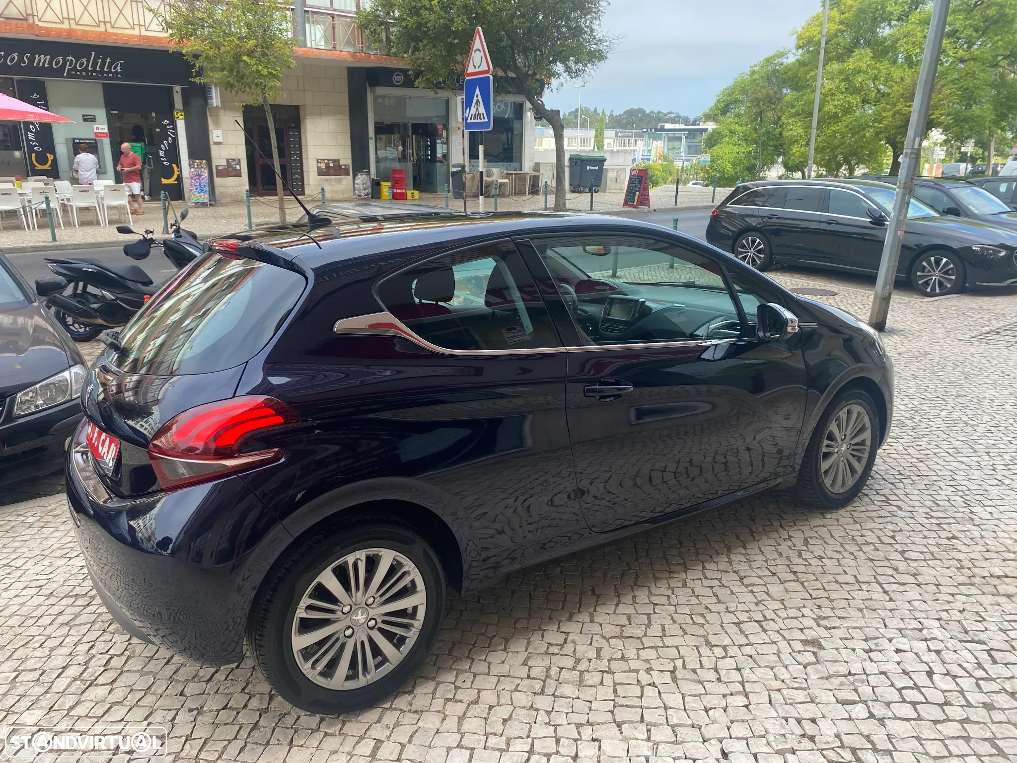 Peugeot 208 1.2 PureTech GT Line - 19