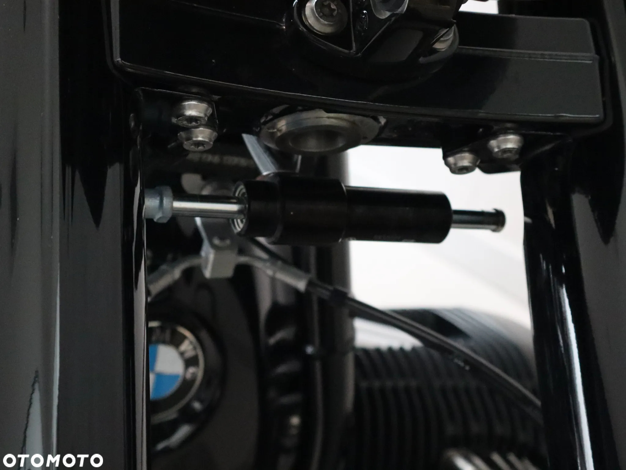 BMW R - 16