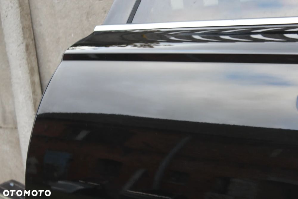 DRZWI TYLNE LEWE AUDI A6 C7 AVANT LY8X 2015 - 11