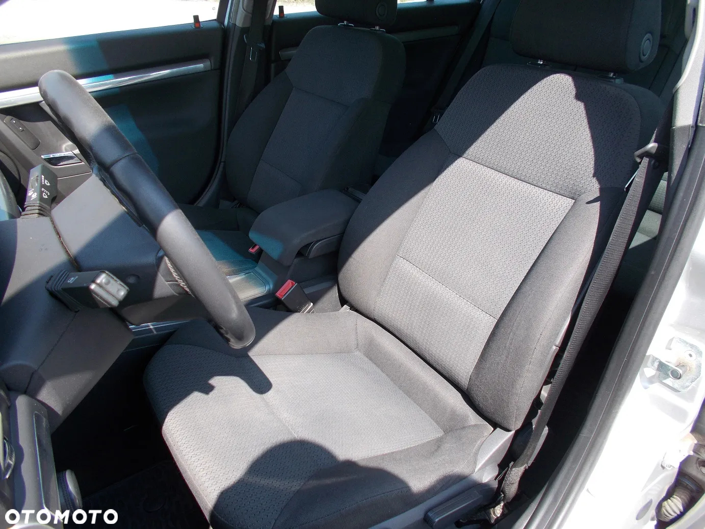 Opel Vectra 1.9 CDTI Comfort ActiveSelect - 20