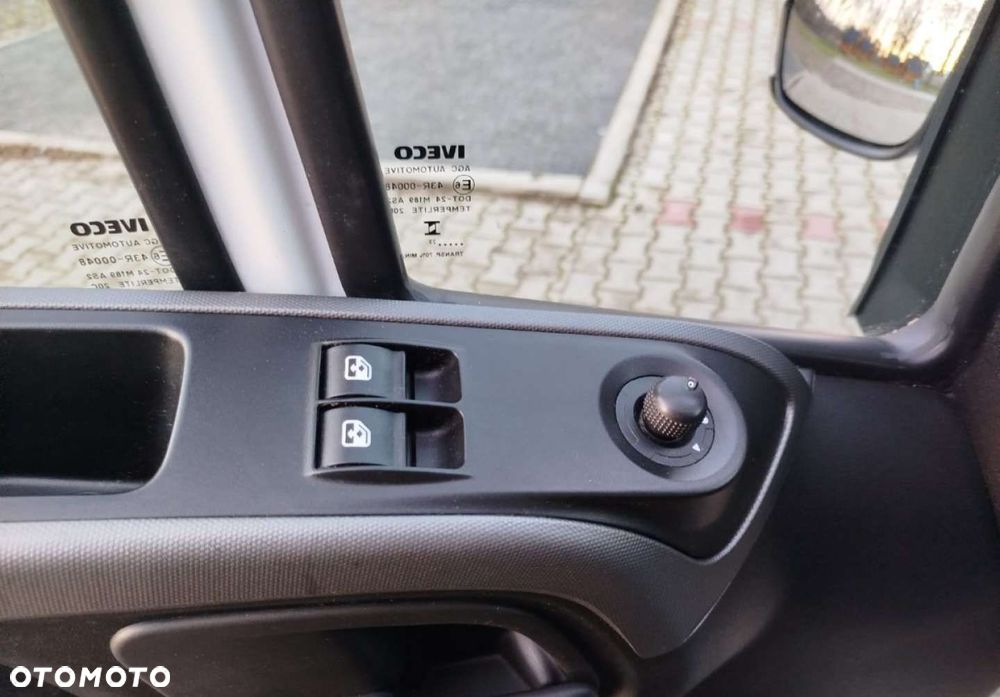 Iveco Daily 35S18 - 16
