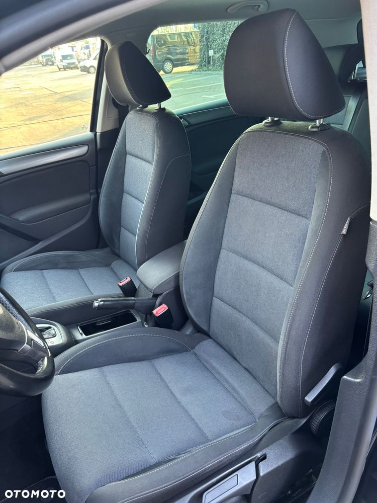 Volkswagen Golf 1.4 TSI DSG Style - 27