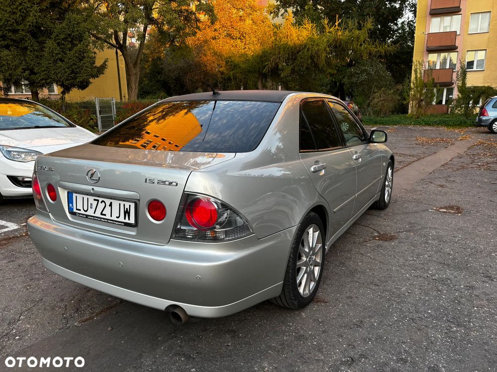 Lexus IS 200 Elegance - 9