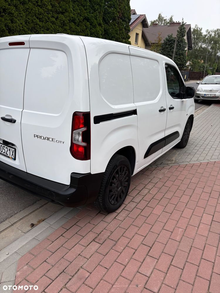 Toyota Proace city - 12
