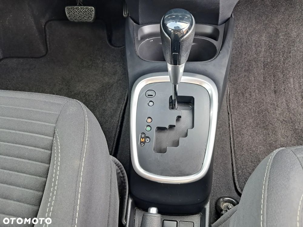 Toyota Yaris 1.5 Premium CVT - 20