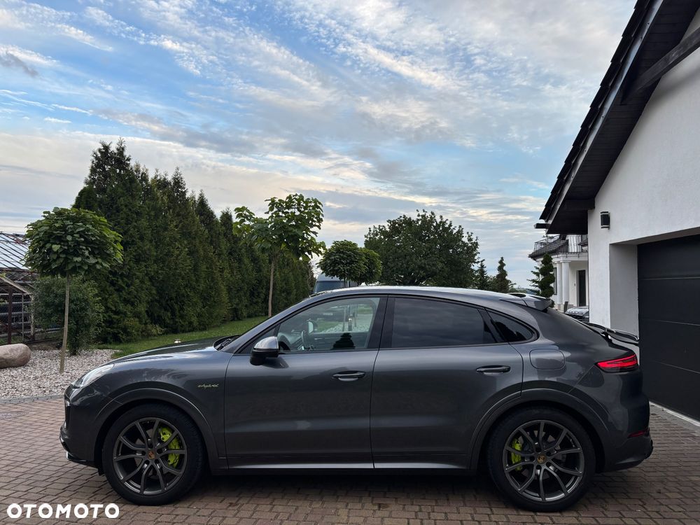 Porsche Cayenne - 5