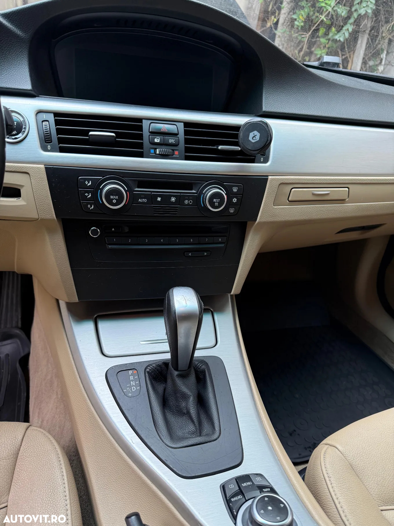 BMW Seria 3 320d DPF Touring Aut. - 6