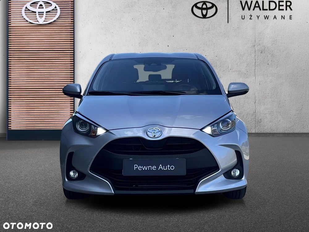 Toyota Yaris - 10