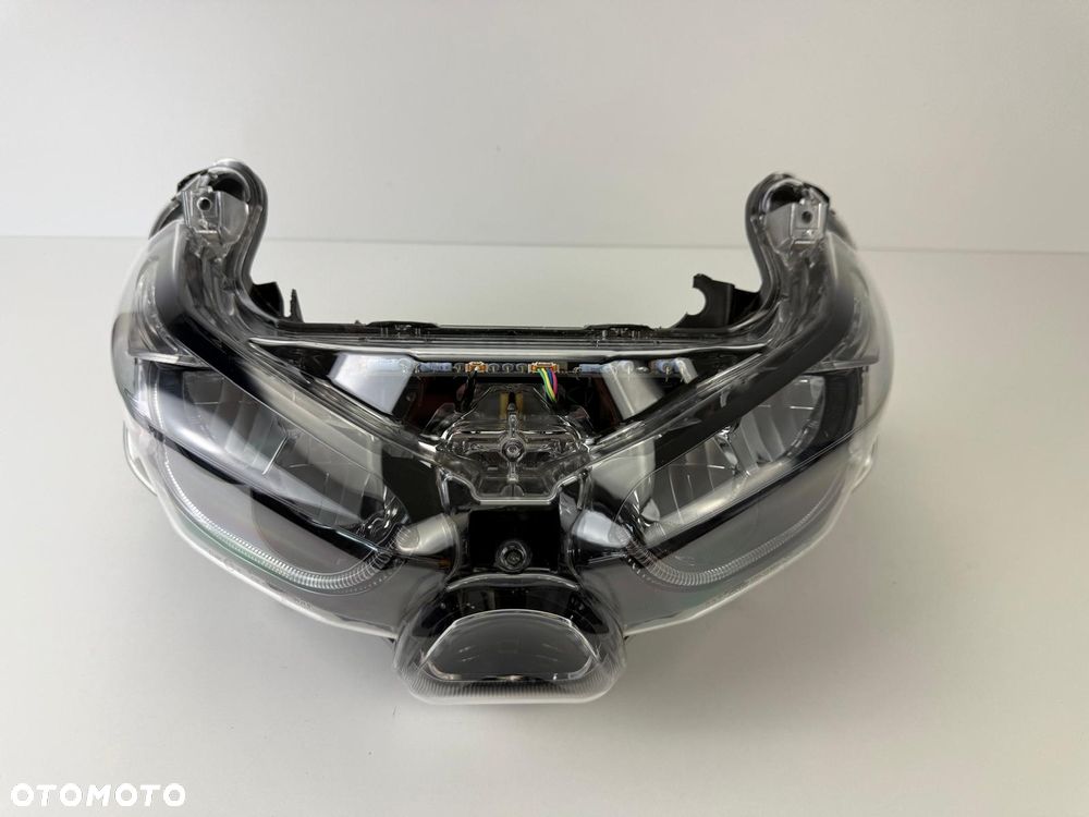 Przednia lampa reflektor Yamaha X-Max 125 2023+