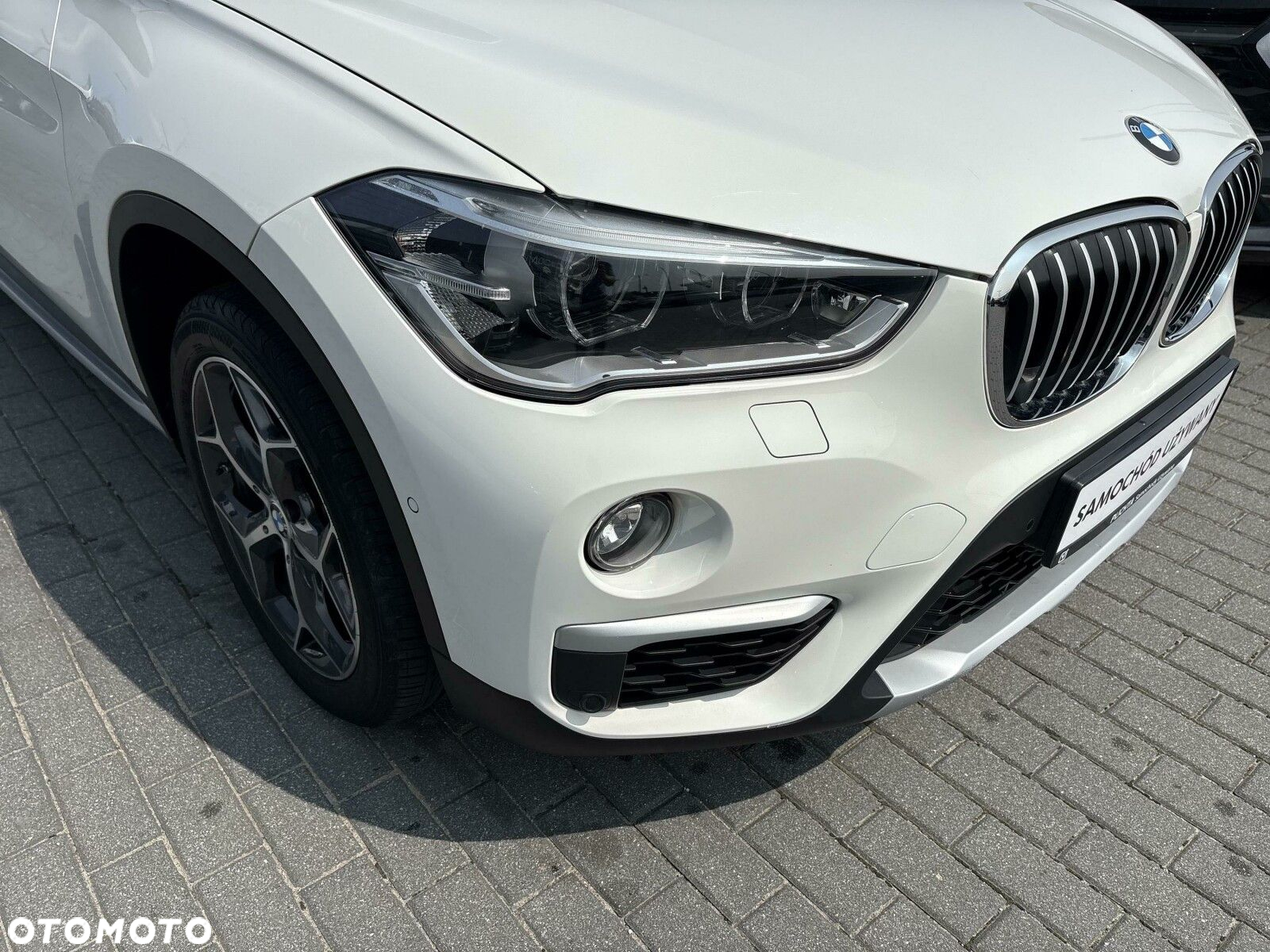 BMW X1 sDrive18i xLine - 28
