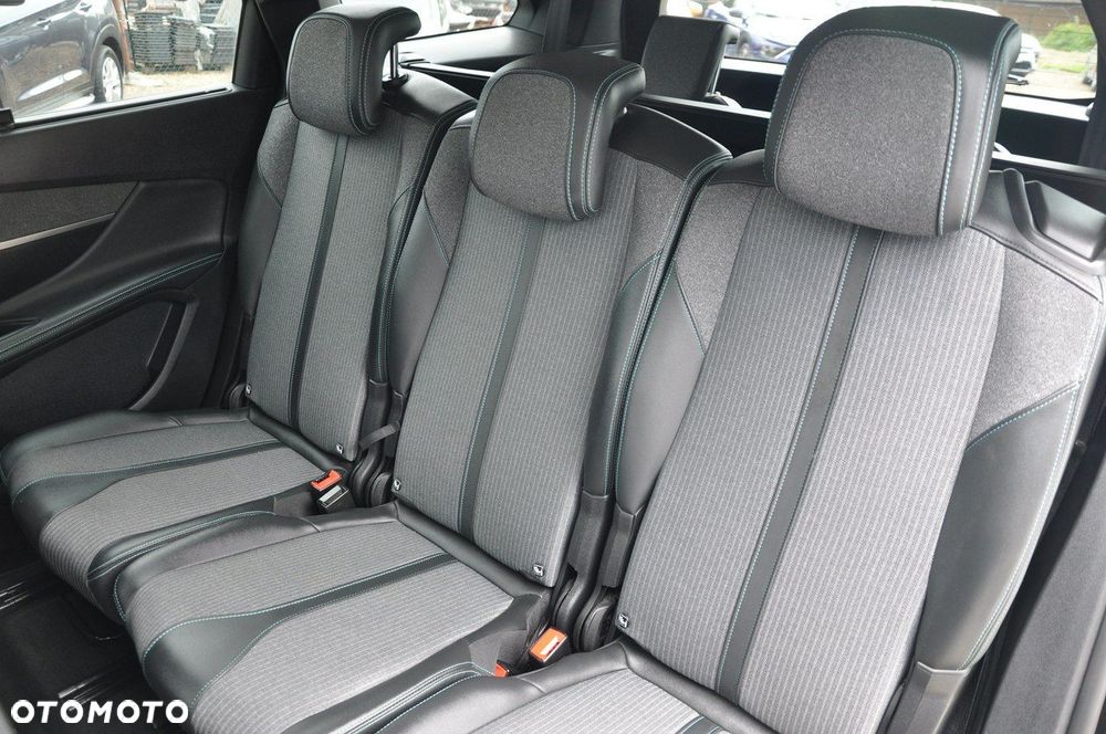 Peugeot 5008 1.5 BlueHDi Allure S&S - 17