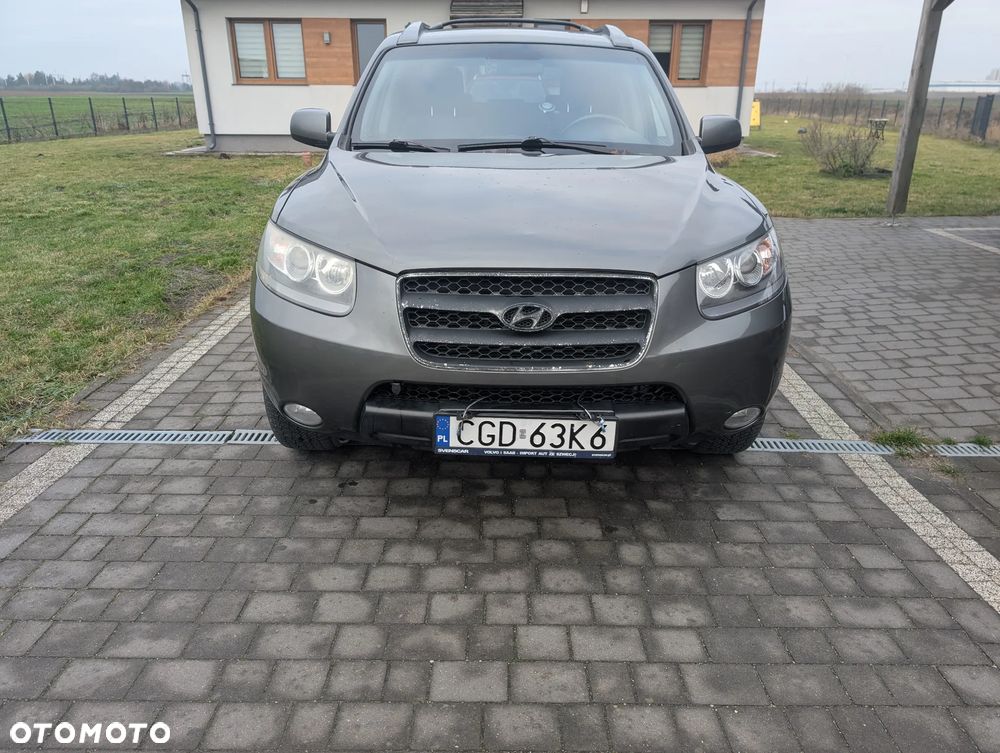 Hyundai Santa Fe - 3