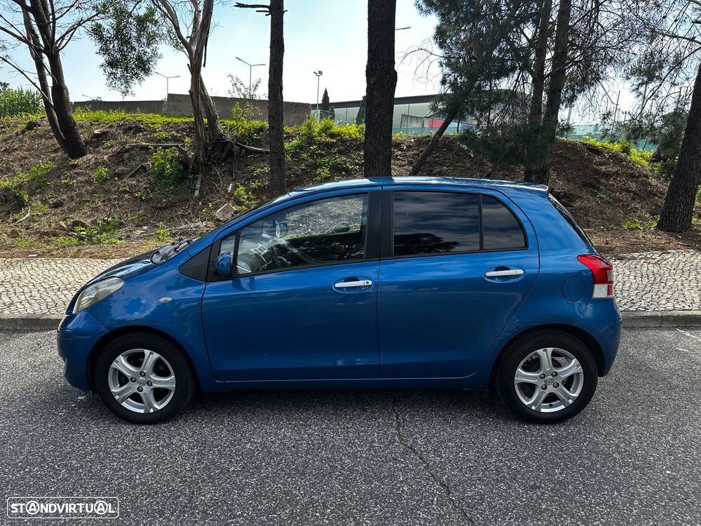 Toyota Yaris 1.0 VVT-i Sport - 4