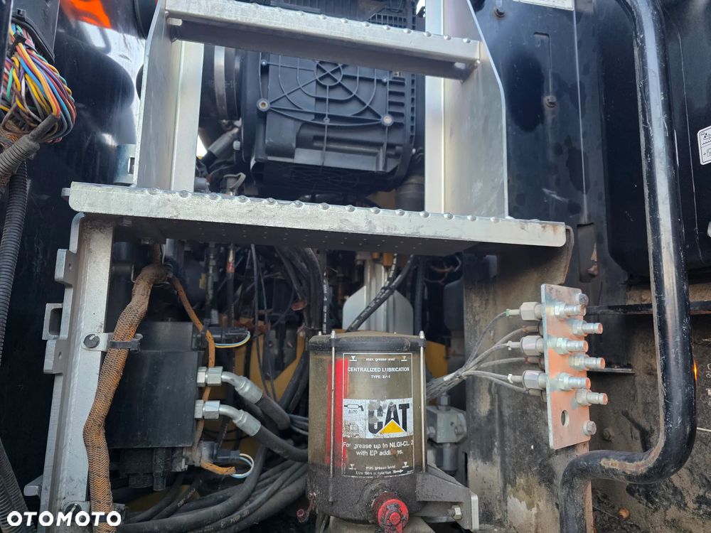 Caterpillar M318F, 2019 ROK, 6200 MTH, OIL QUICK - 13