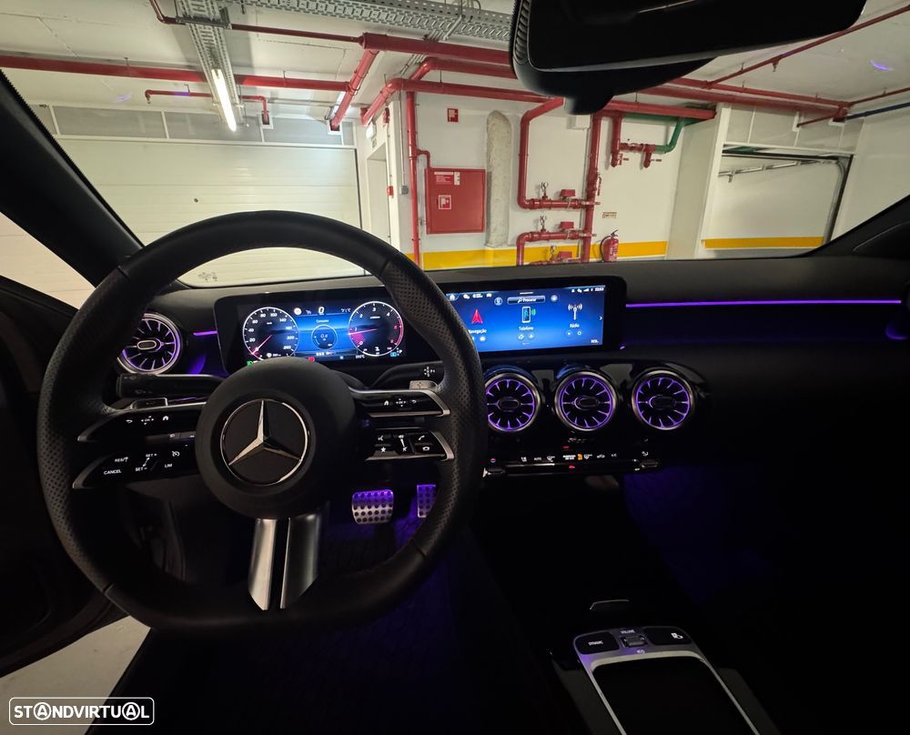 Mercedes-Benz A 200 Limousine d - 11