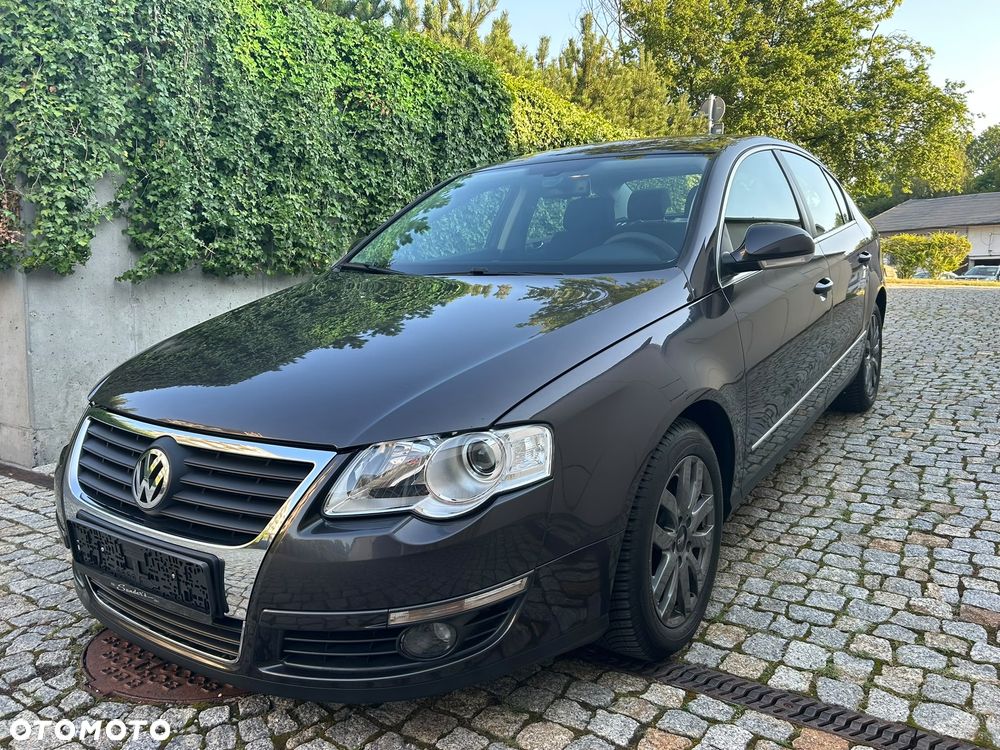 Volkswagen Passat 1.6 FSI Comfortline - 13
