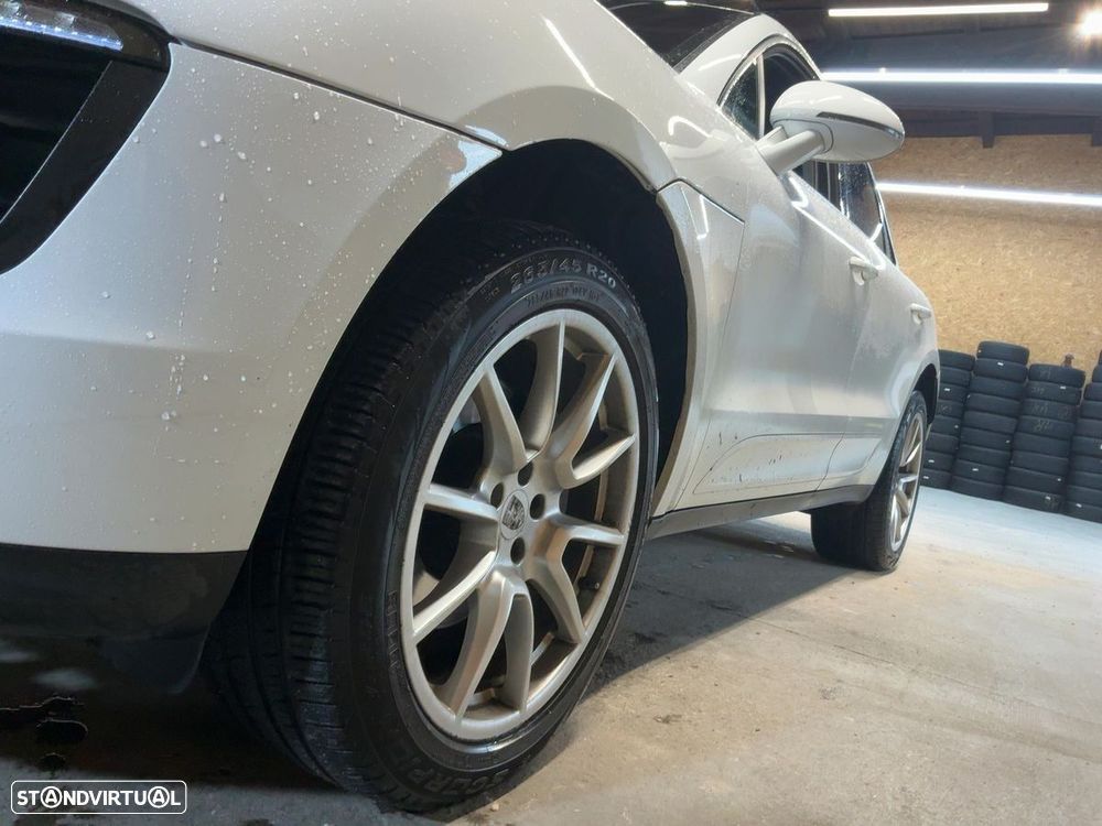 Porsche Macan - 8