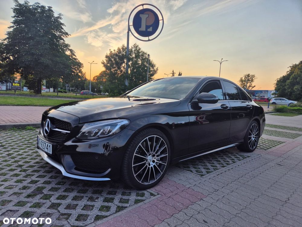 Mercedes-Benz Klasa C AMG 43 4-Matic - 1