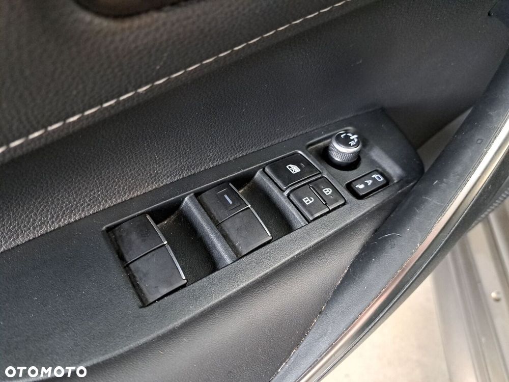 Toyota Corolla 1.8 Hybrid Style - 30
