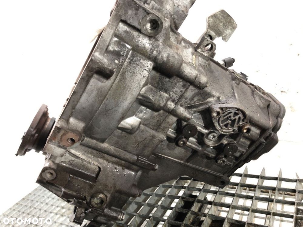 SKRZYNIA BIEGÓW  VW GOLF VII (5G1, BQ1, BE1, BE2) 2012 - 2022 1.6 TDI 81 kW [110 KM] olej napędowy - 4