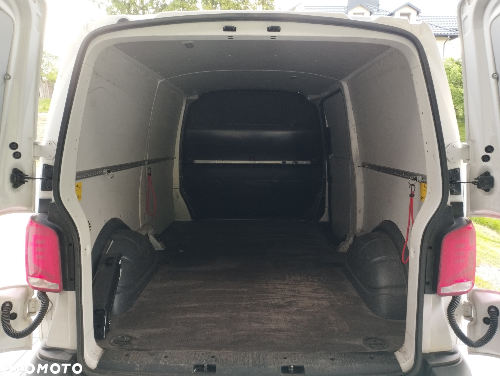 Volkswagen Transporter - 17