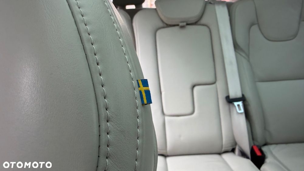 Volvo XC 90 B5 D AWD Ultimate Bright 7os - 28