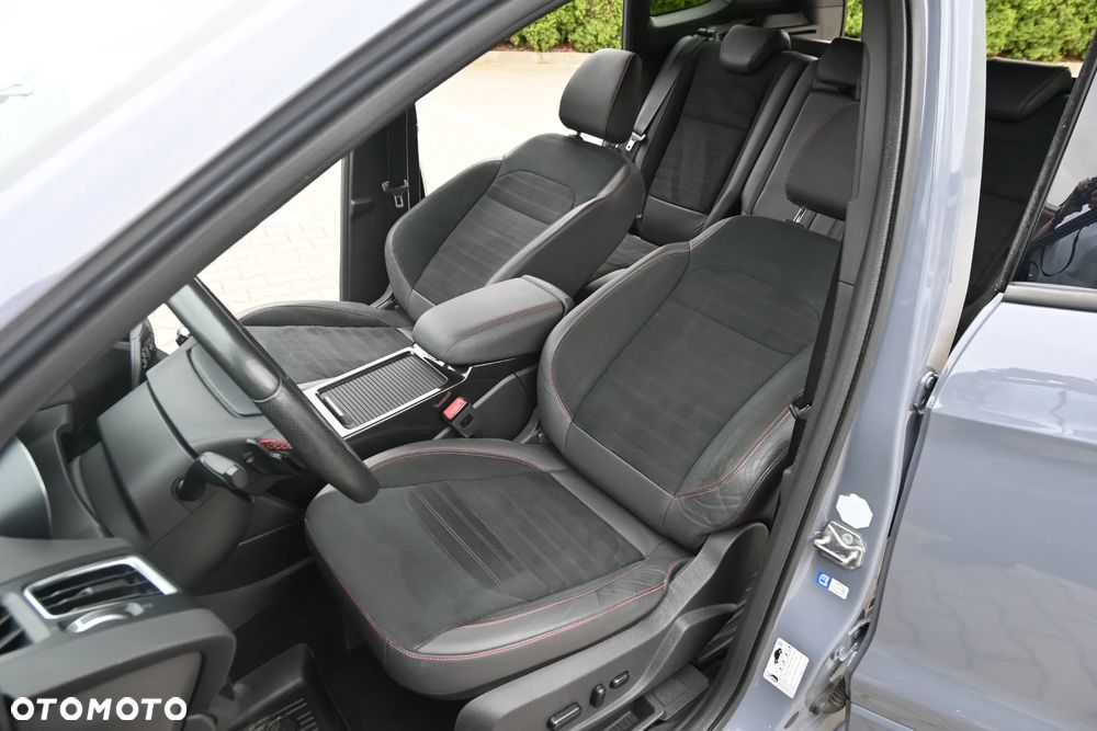 Ford Kuga 2.0 TDCi 4x4 ST-Line - 24