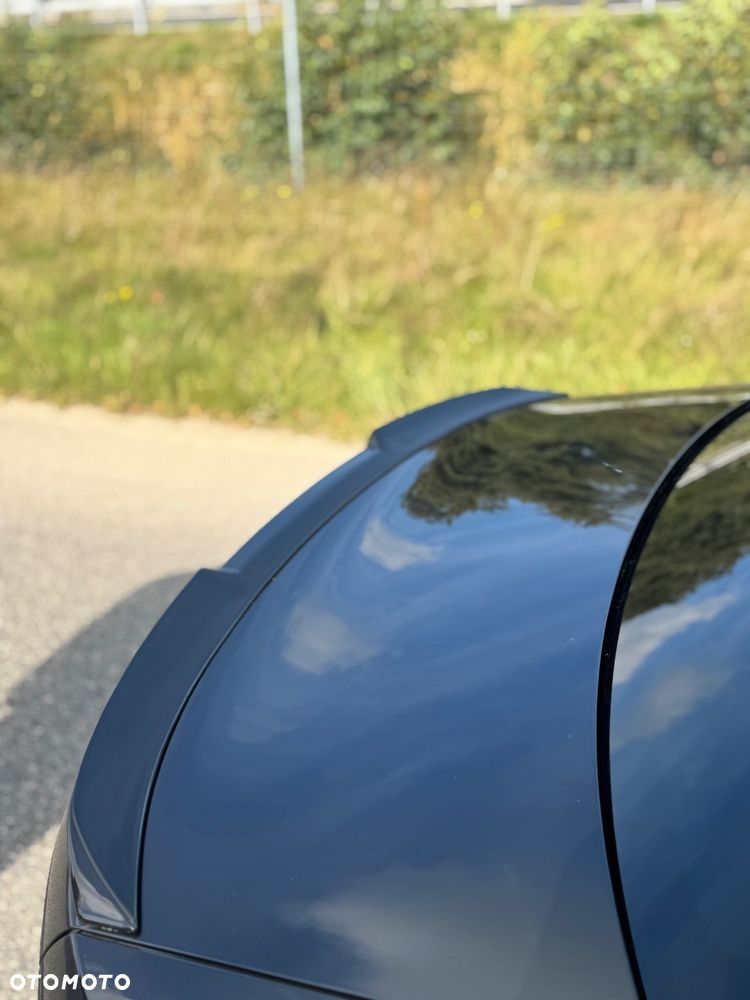 BMW Seria 3 330i M Sport - 22